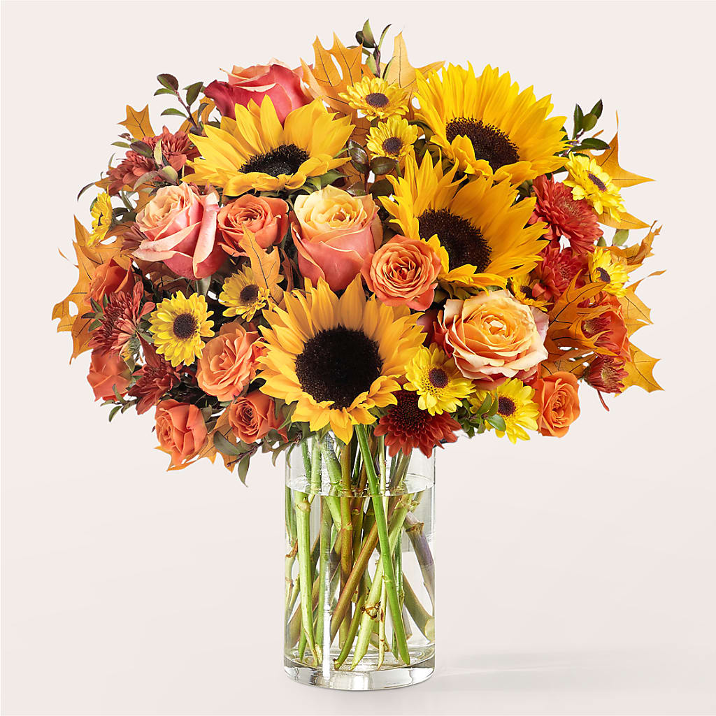 Fluttering Foliage Bouquet – Charlynda Fleuriste, Sherbrooke PQ