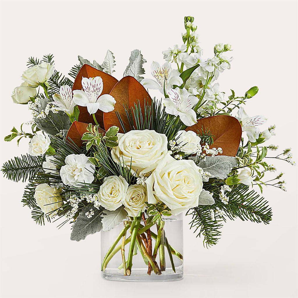 Fresh Snowfall Bouquet – Charlynda Fleuriste, Sherbrooke PQ