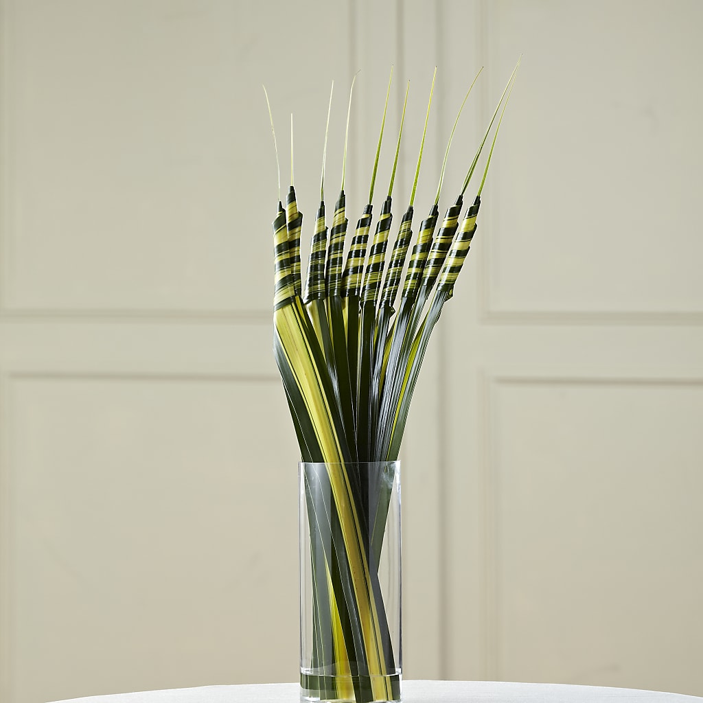 Twisted Hala Bouquet – Charlynda Fleuriste, Sherbrooke PQ
