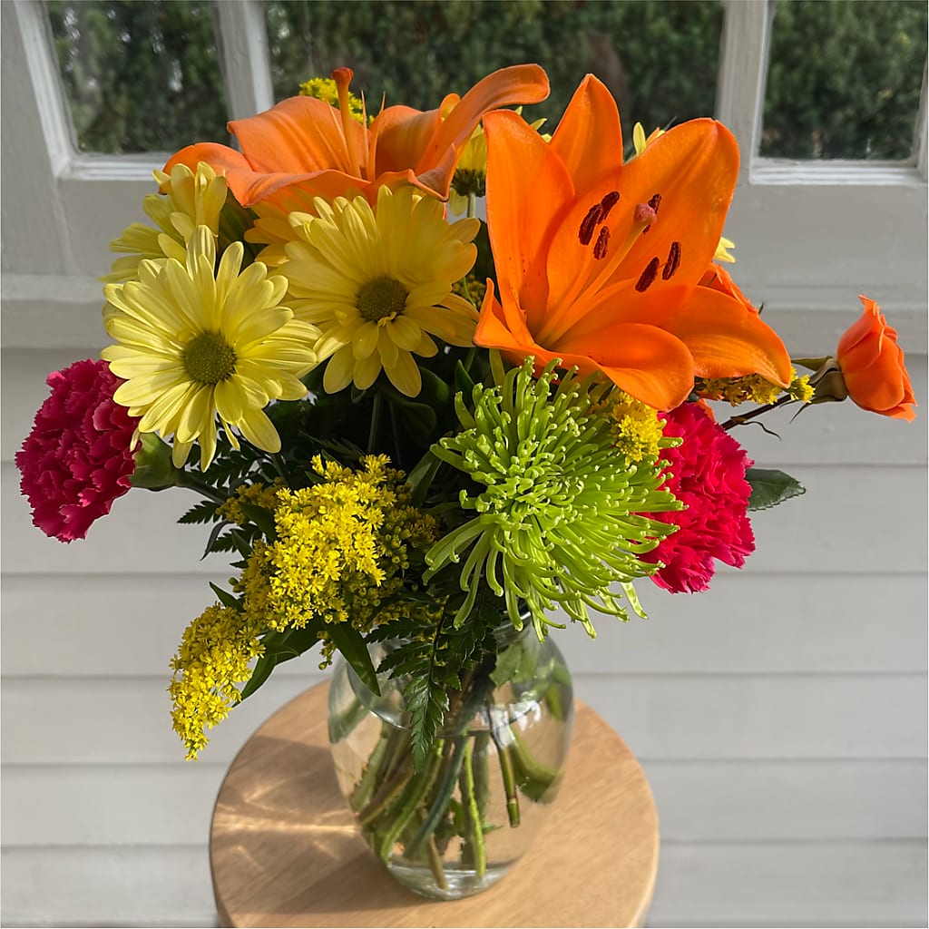 Bold & Bright – A Florist Original –  Charlynda Fleuriste, Sherbrooke PQ