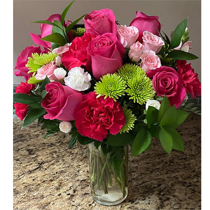 Sweet & Pretty Bouquet –  Charlynda Fleuriste, Sherbrooke PQ