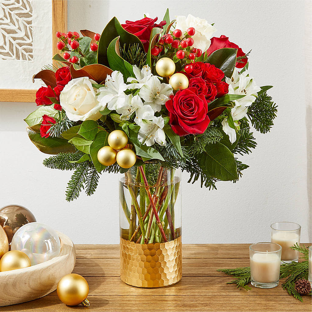 Joy & Jolly Bouquet –  Charlynda Fleuriste, Sherbrooke PQ