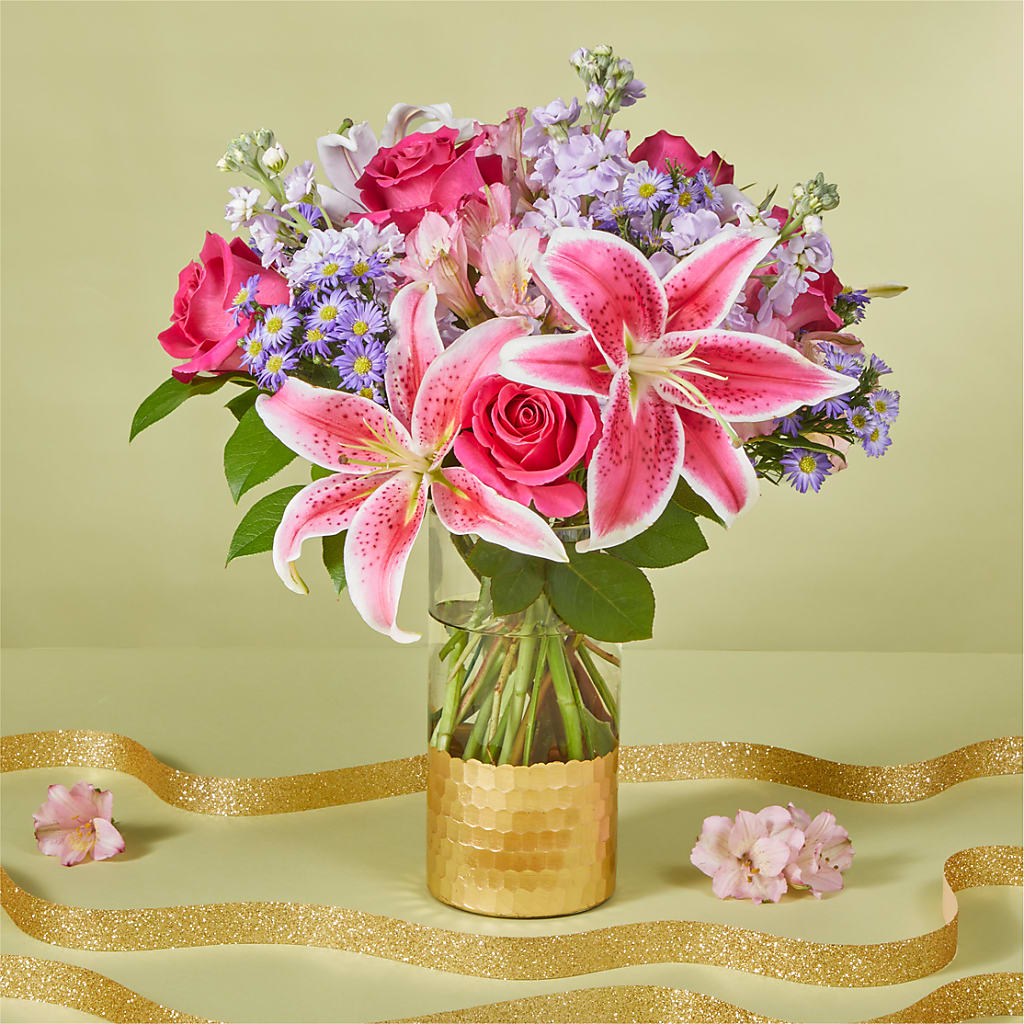 Pressing Petals Bouquet –  Charlynda Fleuriste, Sherbrooke PQ