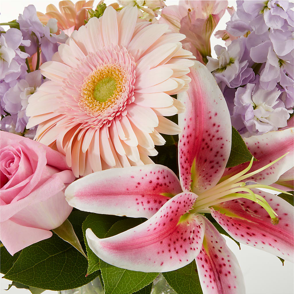 The Teahouse Bouquet –  Charlynda Fleuriste, Sherbrooke PQ