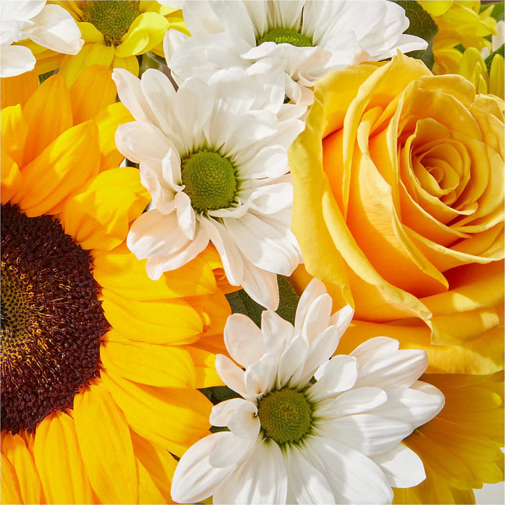 Be Happy Bouquet –  Charlynda Fleuriste, Sherbrooke PQ