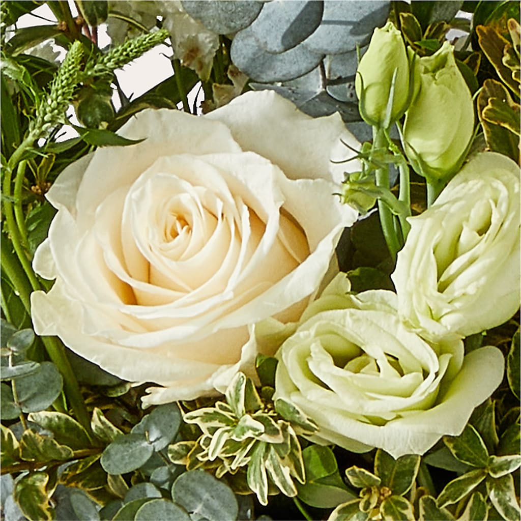 Cashmere Bouquet –  Charlynda Fleuriste, Sherbrooke PQ