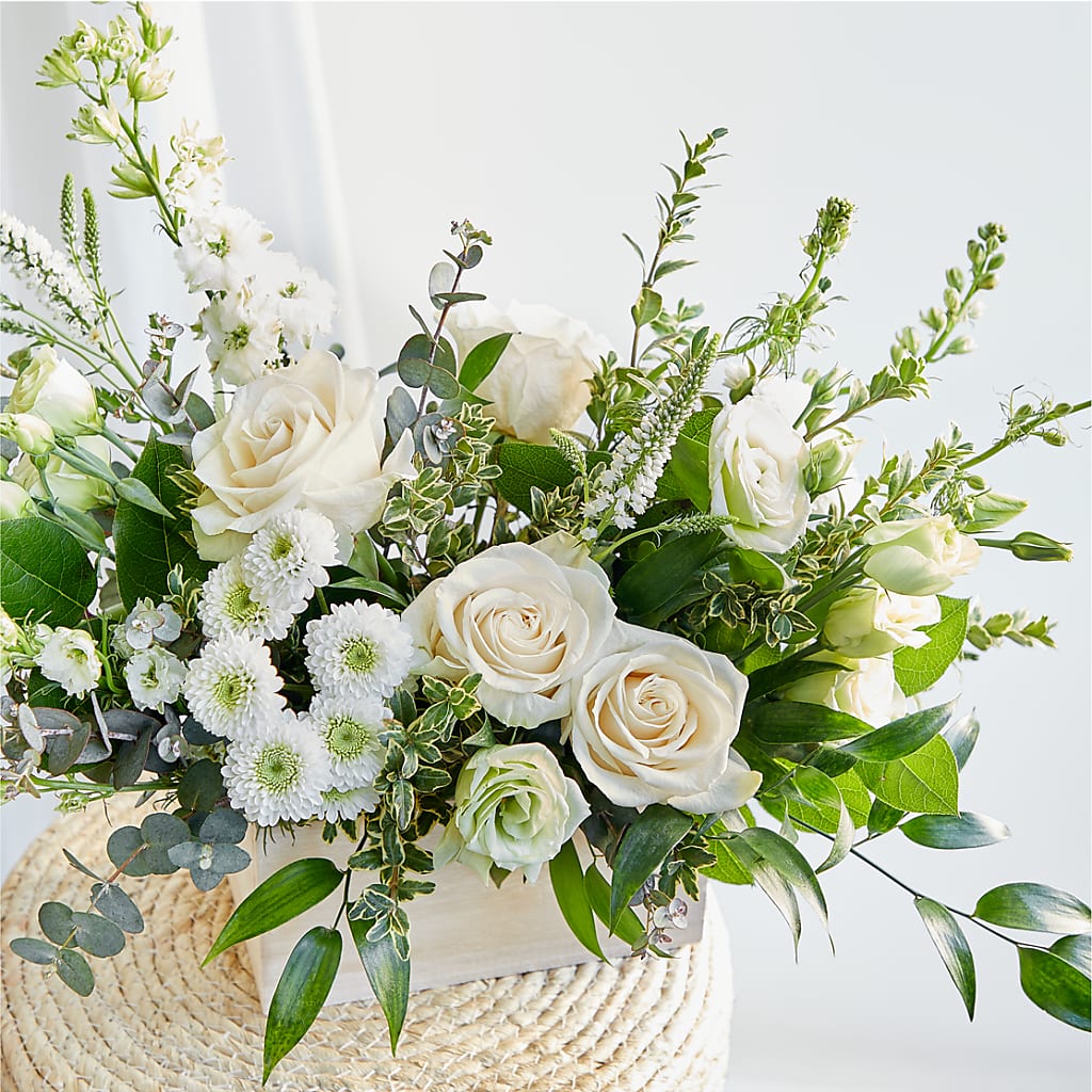 Cashmere Bouquet –  Charlynda Fleuriste, Sherbrooke PQ