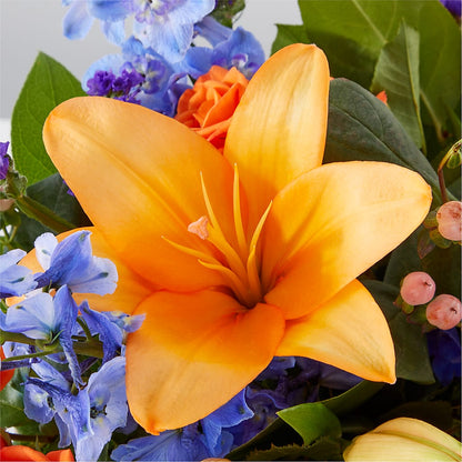 Radiant Citrus Box Bouquet –  Charlynda Fleuriste, Sherbrooke PQ