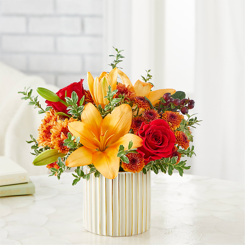 Scarlet Skies Bouquet –  Charlynda Fleuriste, Sherbrooke PQ