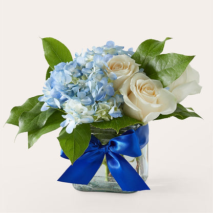 Sky Blue Delight Bouquet –  Charlynda Fleuriste, Sherbrooke PQ