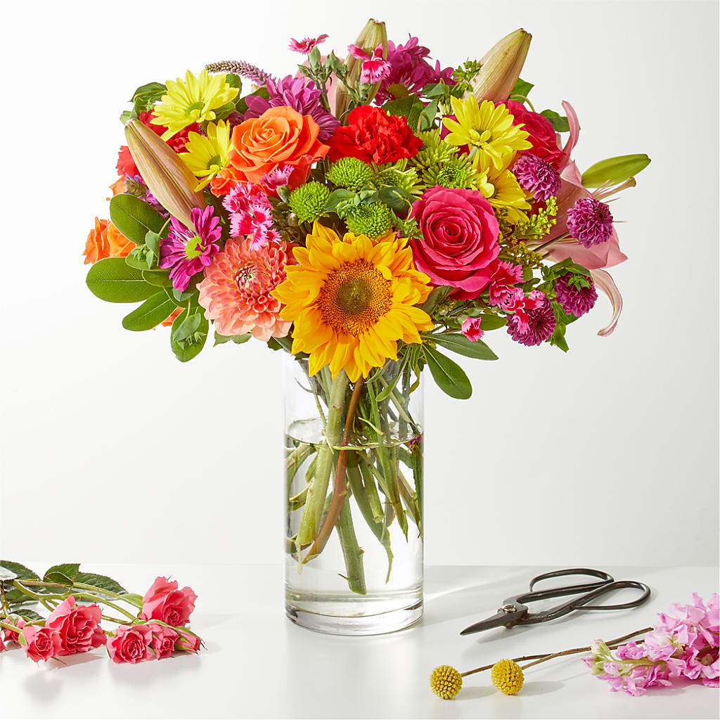 Cue the Confetti - A Florist Original –  Charlynda Fleuriste, Sherbrooke PQ