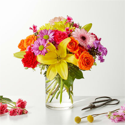 Cue the Confetti - A Florist Original –  Charlynda Fleuriste, Sherbrooke PQ