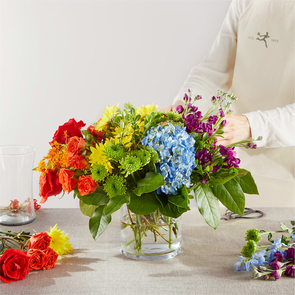 Summer Spectra - A Florist Original –  Charlynda Fleuriste, Sherbrooke PQ