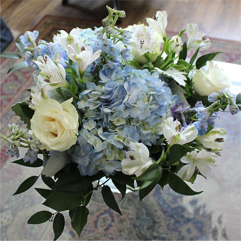 Clear Skies Bouquet –  Charlynda Fleuriste, Sherbrooke PQ