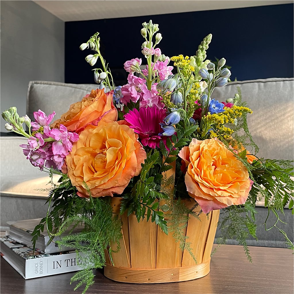 Garden of Life Basket –  Charlynda Fleuriste, Sherbrooke PQ