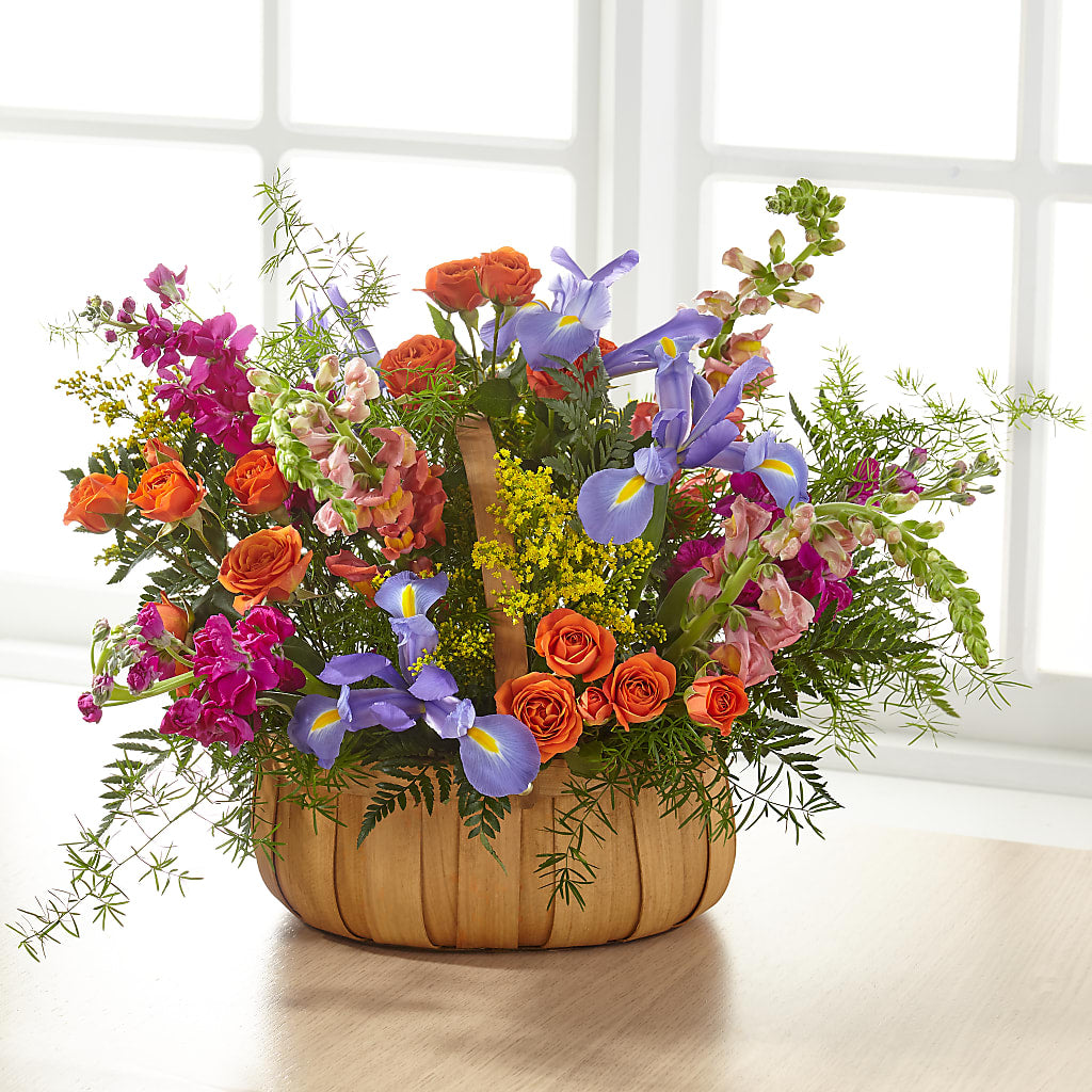 Garden of Life Basket –  Charlynda Fleuriste, Sherbrooke PQ