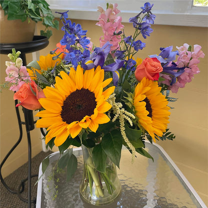 Rays of Life Bouquet –  Charlynda Fleuriste, Sherbrooke PQ
