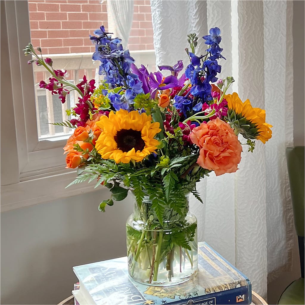 Rays of Life Bouquet –  Charlynda Fleuriste, Sherbrooke PQ