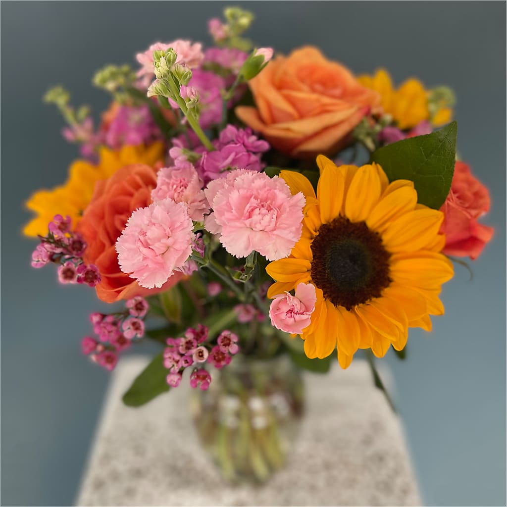 Yellow Brick Road Bouquet –  Charlynda Fleuriste, Sherbrooke PQ