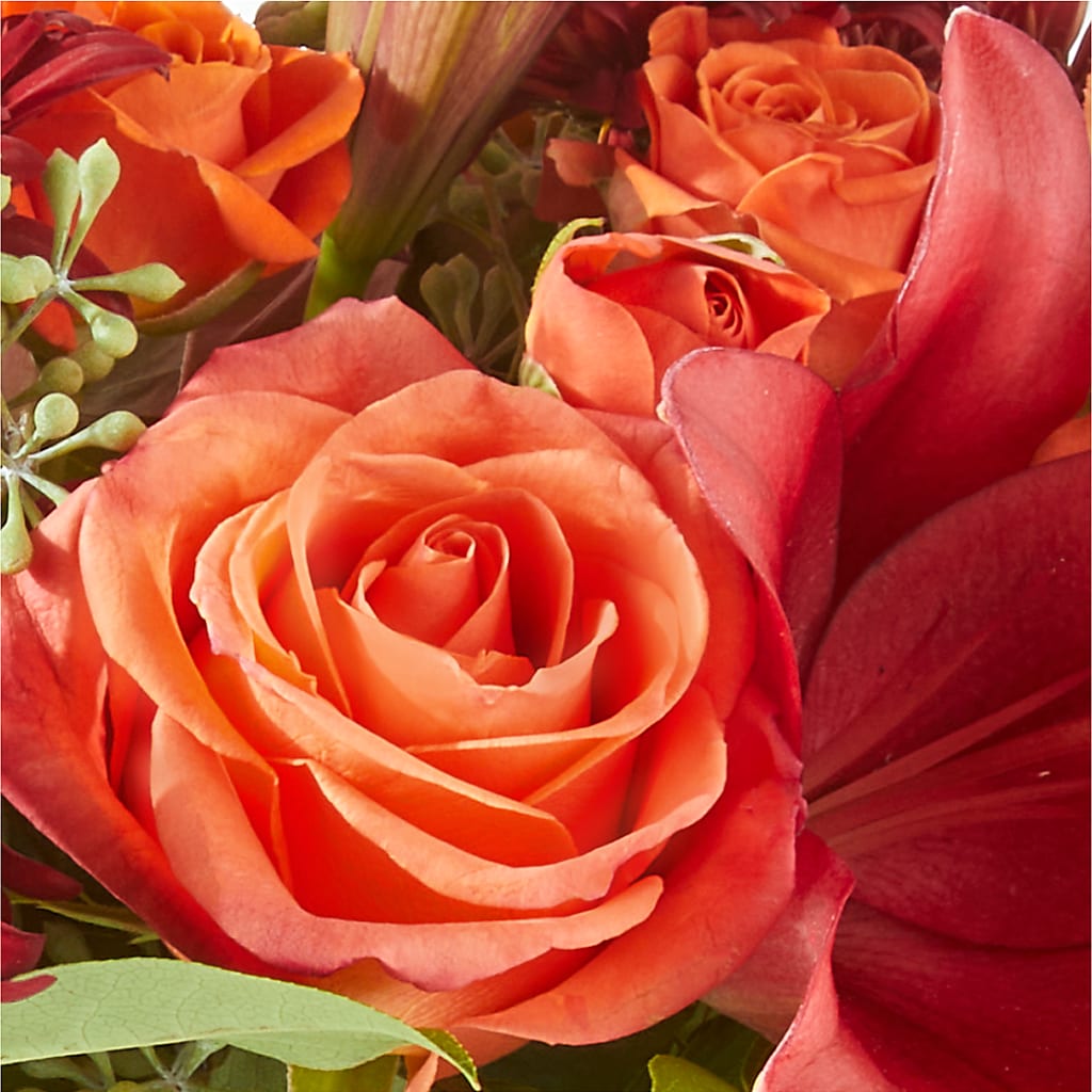Crimson Leaves Bouquet –  Charlynda Fleuriste, Sherbrooke PQ