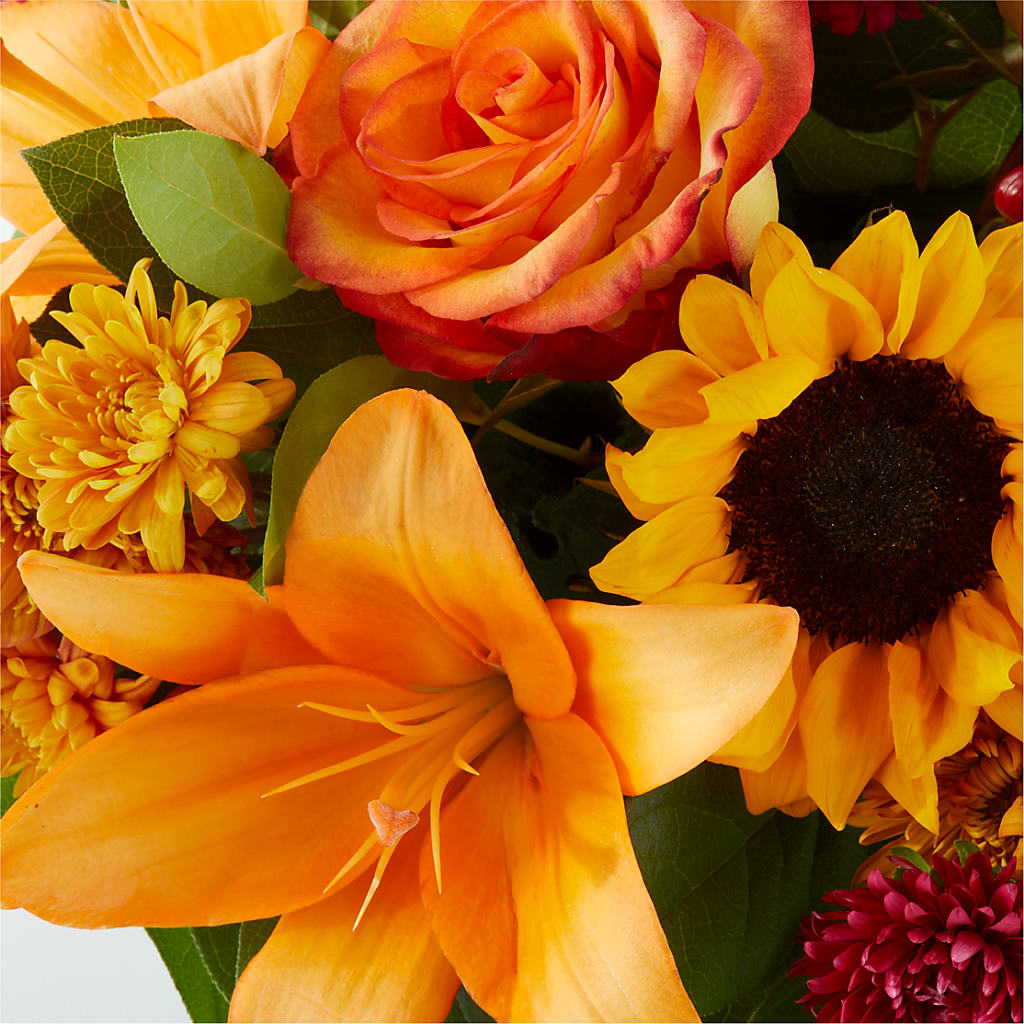 Grateful Centerpiece –  Charlynda Fleuriste, Sherbrooke PQ