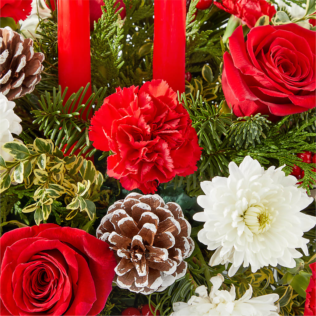 Holiday Soiree Centerpiece –  Charlynda Fleuriste, Sherbrooke PQ