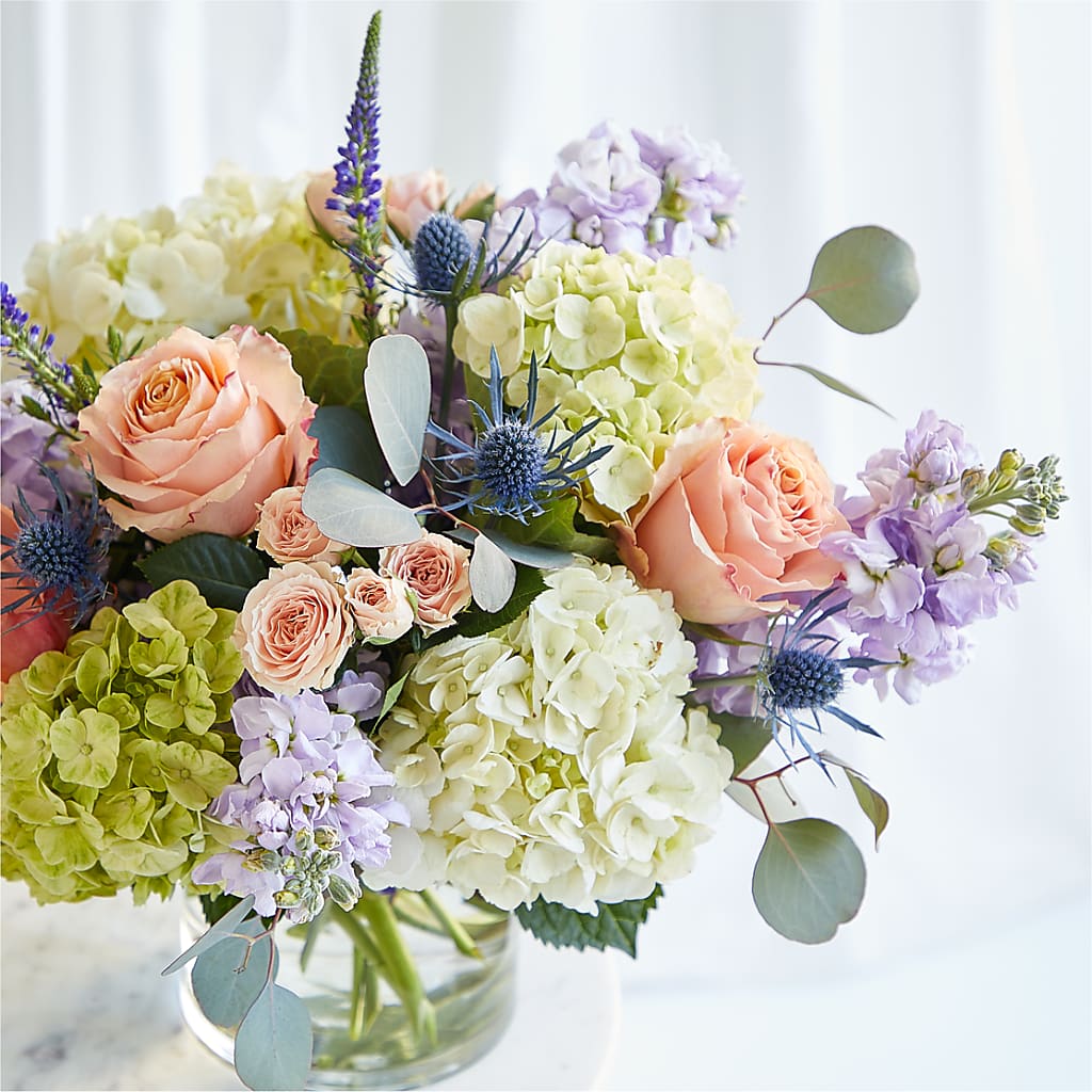 Porch Swing Bouquet –  Charlynda Fleuriste, Sherbrooke PQ