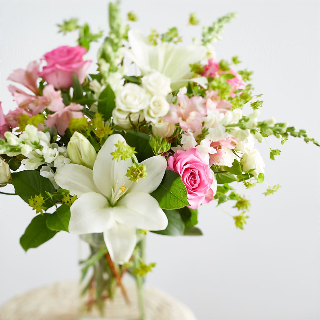 Fondly Bouquet –  Charlynda Fleuriste, Sherbrooke PQ