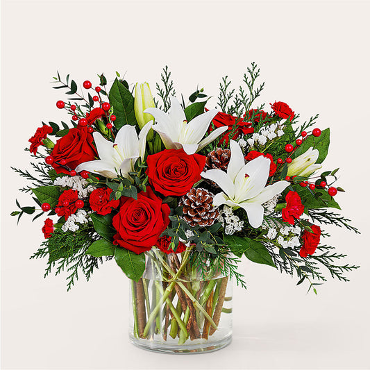 Best in Snow Bouquet –  Charlynda Fleuriste, Sherbrooke PQ
