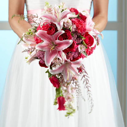 Lily & Rose Bouquet –  Charlynda Fleuriste, Sherbrooke PQ