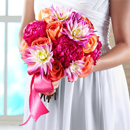 New Love Bouquet –  Charlynda Fleuriste, Sherbrooke PQ