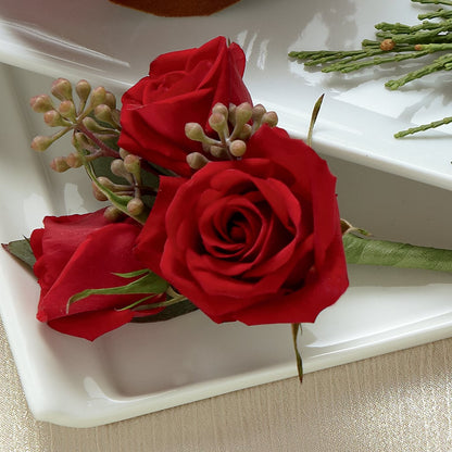 Red Spray Rose Boutonniere –  Charlynda Fleuriste, Sherbrooke PQ